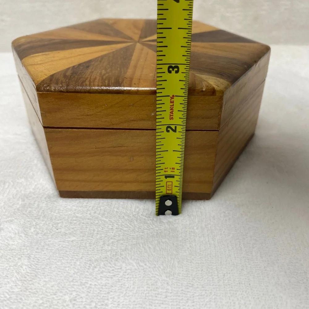 VTG Two-Toned Wooden Trinket‎ Box Hexagon Inlaid  Starburst Wood Hinged Keepsake